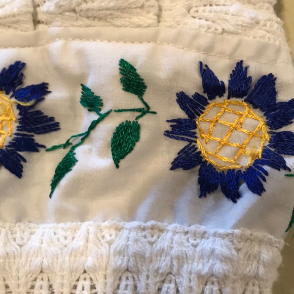 Halter crop top - Picture 2 of 8